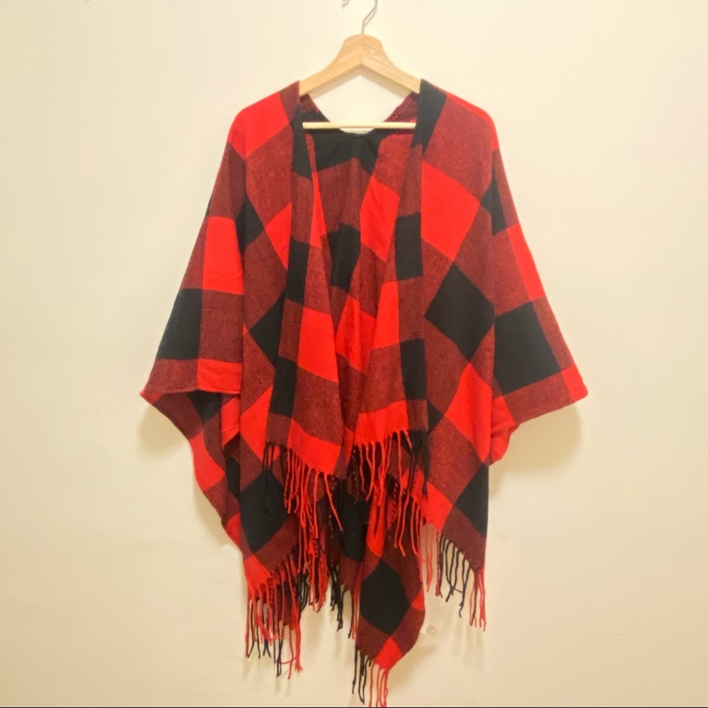 Buffalo Check Plaid Poncho Red/Black with fringe